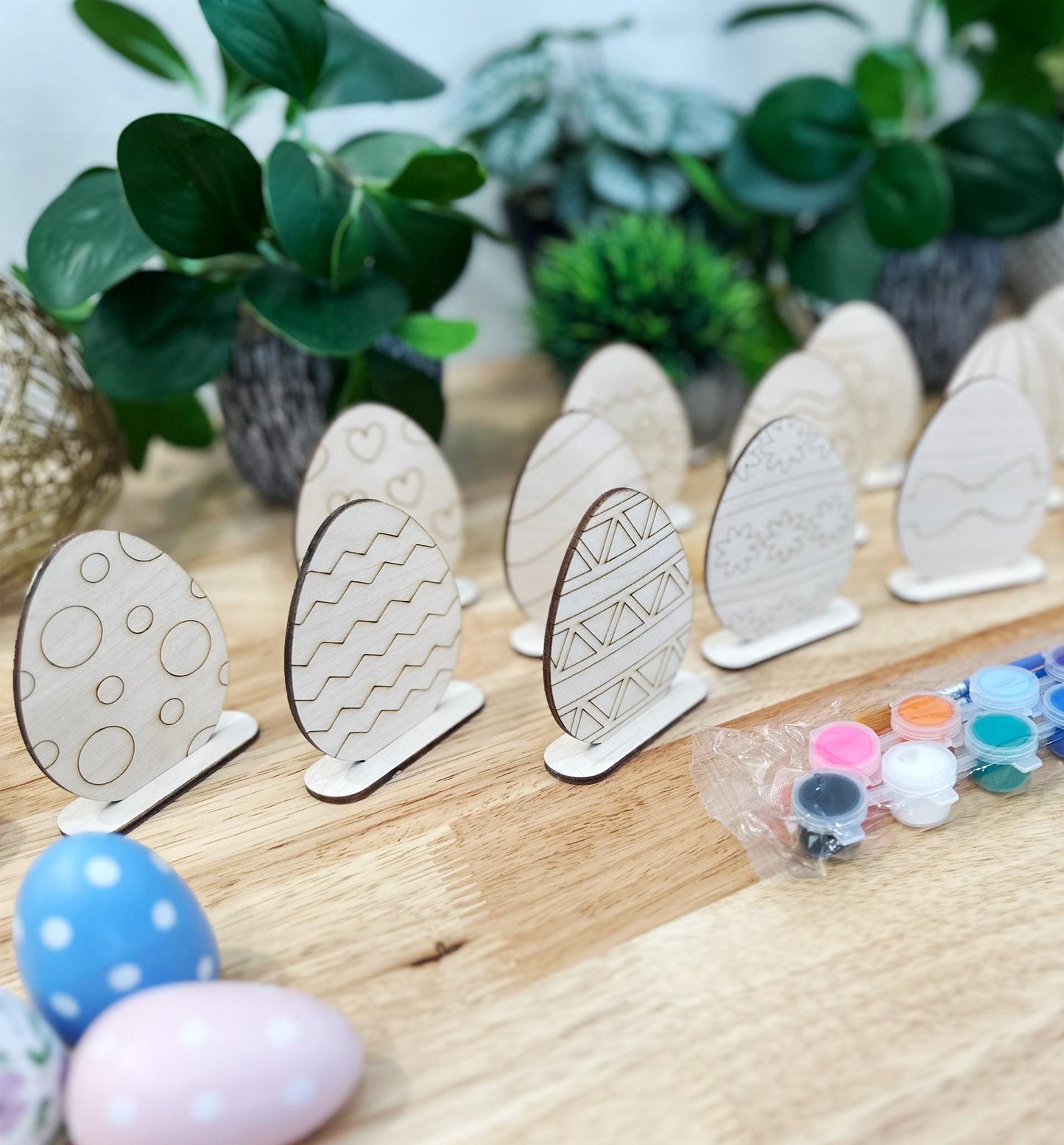 DIY Easter Egg Painting Kit โ 15 DIY Standing Eggs with Paints and Brushes โ Wooden Eggs for Painting โ DIY Art Kit for Kids and Adults