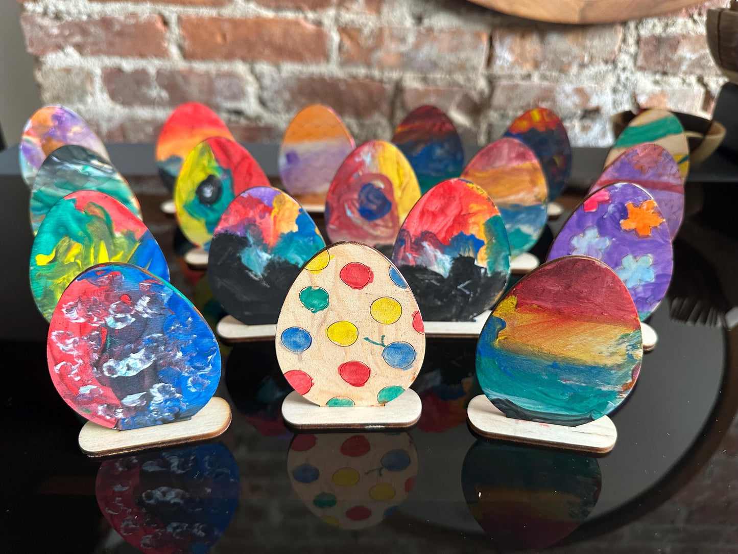 DIY Easter Egg Painting Kit – 15 DIY Standing Eggs with Paints and Brushes – Wooden Eggs for Painting – DIY Art Kit for Kids and Adults