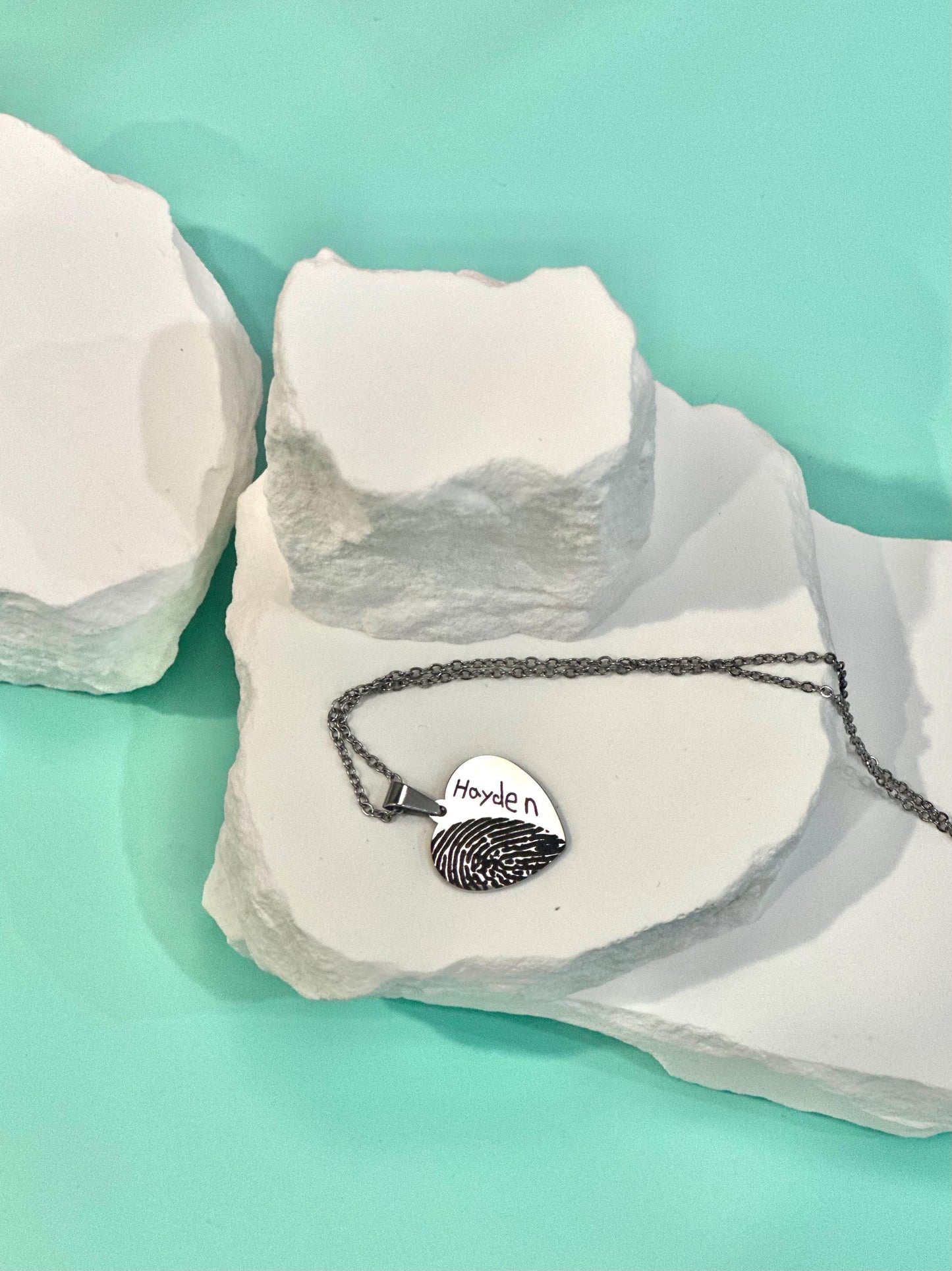 Fingerprint Necklace, Custom Heart Pendant with Engraved Name, Personalized Memorial Jewelry, Fingerprint Keepsake Gift for Loved Ones