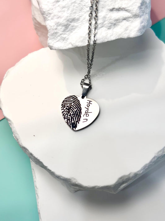 Fingerprint Necklace, Custom Heart Pendant with Engraved Name, Personalized Memorial Jewelry, Fingerprint Keepsake Gift for Loved Ones