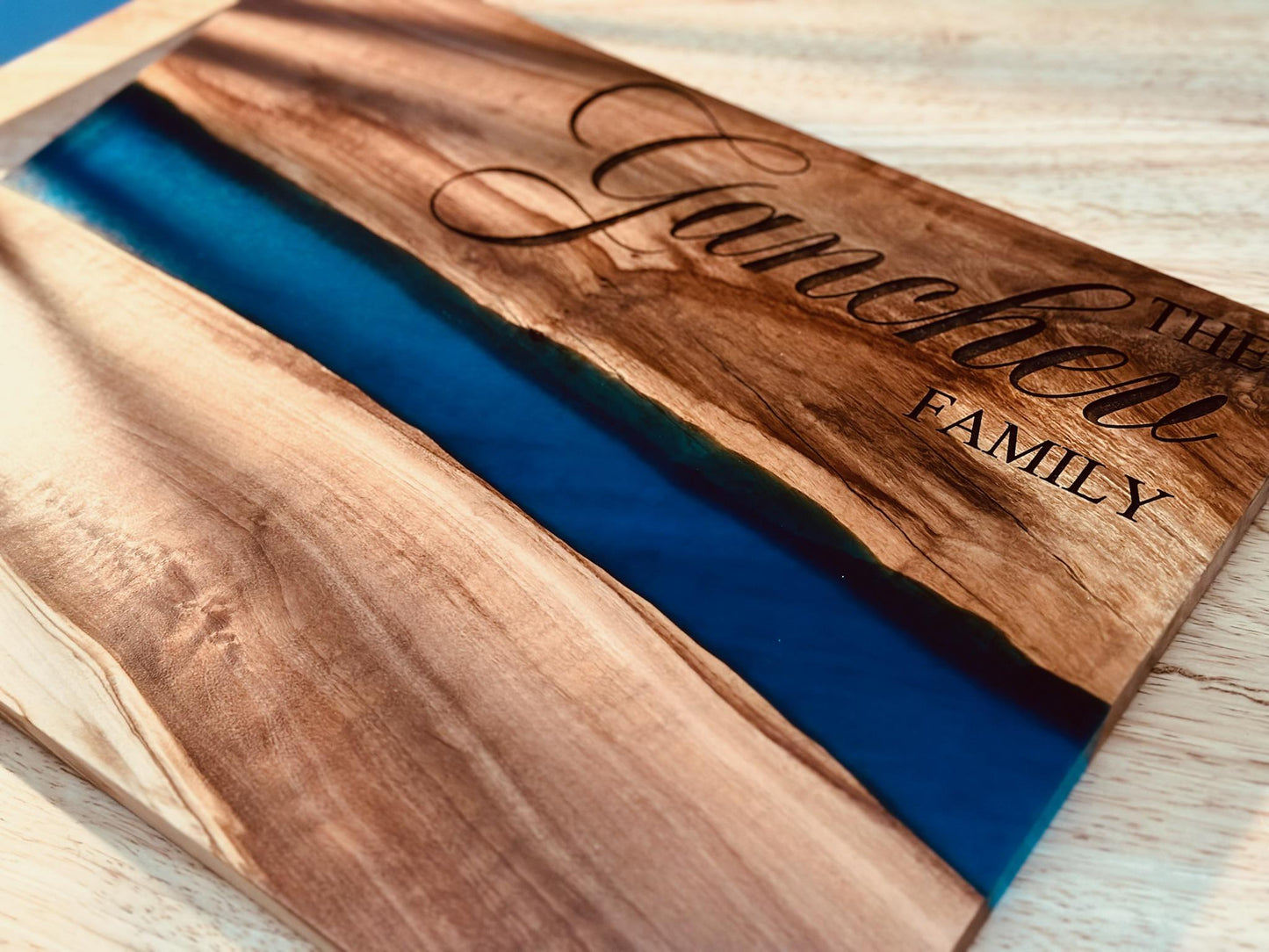 Personalized Wood & Resin Serving Board – Custom Engraved Charcuterie Board with Family Name, Wedding Gift, Housewarming Gift